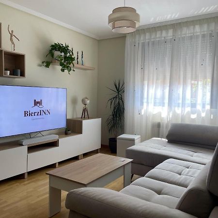 Bierzinn Apartamentos - Brujas Ponferrada Zewnętrze zdjęcie